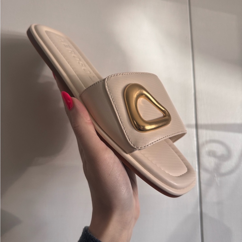 White Slide Sandals with Gold Accent Brand New Aerosoles